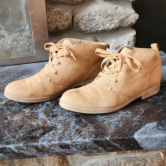 Indigo Rd. Tan Suede Lace Up Round Toe Booties Size 7M - Picture 3 of 15